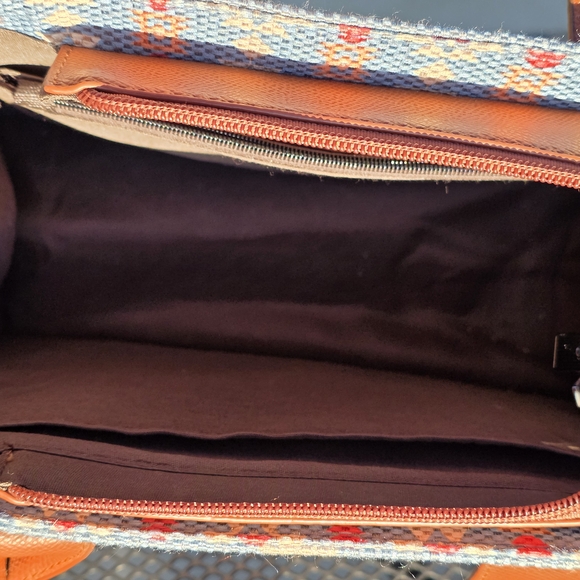 Wrangler Aztec Mini Tote Crossbody Handbag - Picture 5 of 7